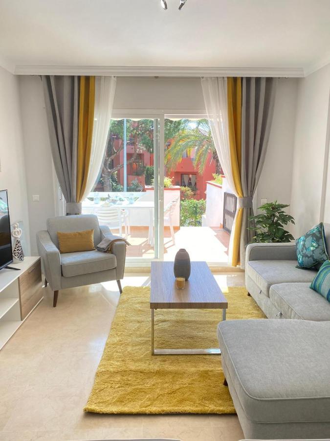 Luxury Beach Side Apartment In Marbella Playa Extérieur photo