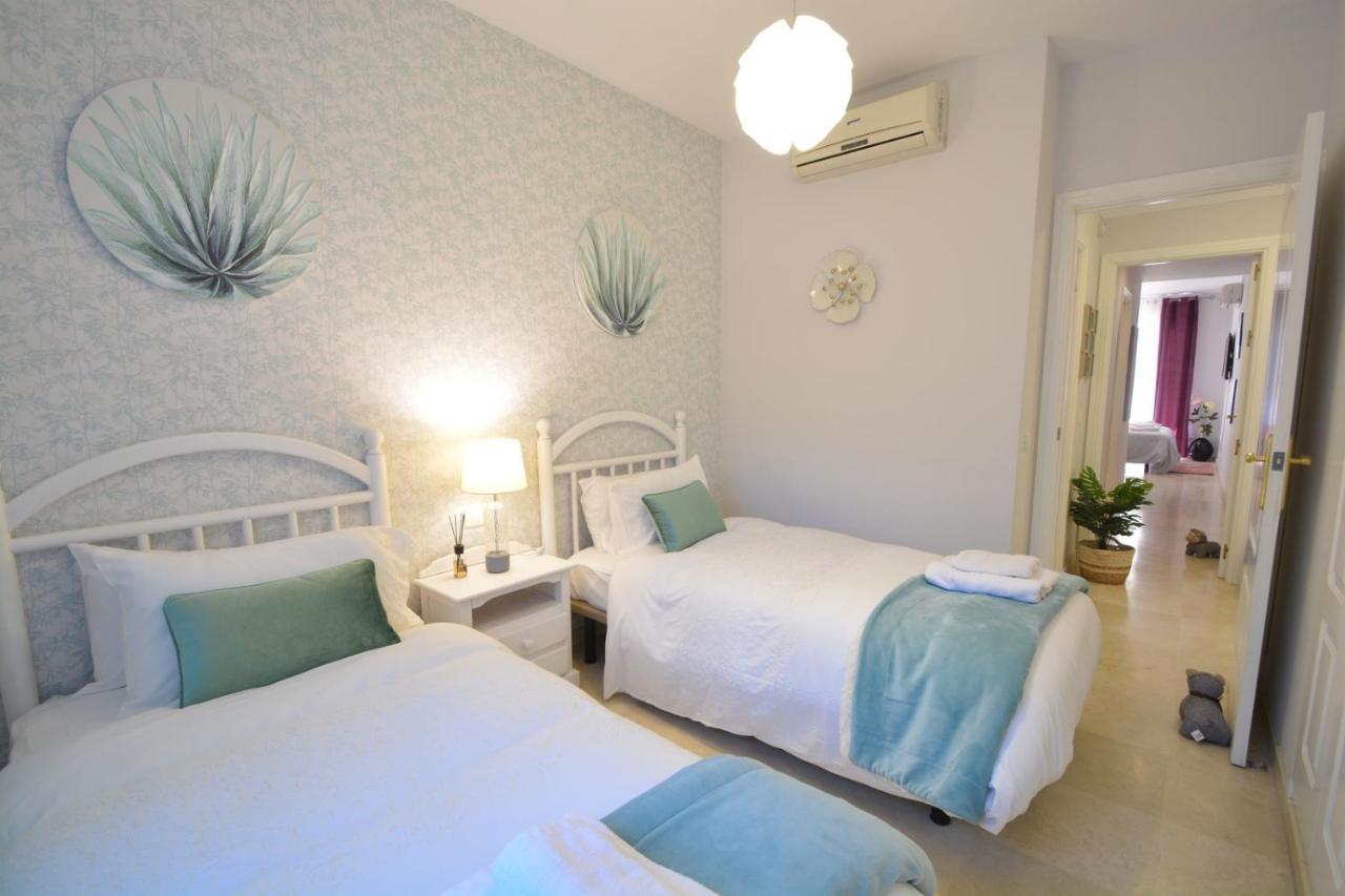 Luxury Beach Side Apartment In Marbella Playa Extérieur photo