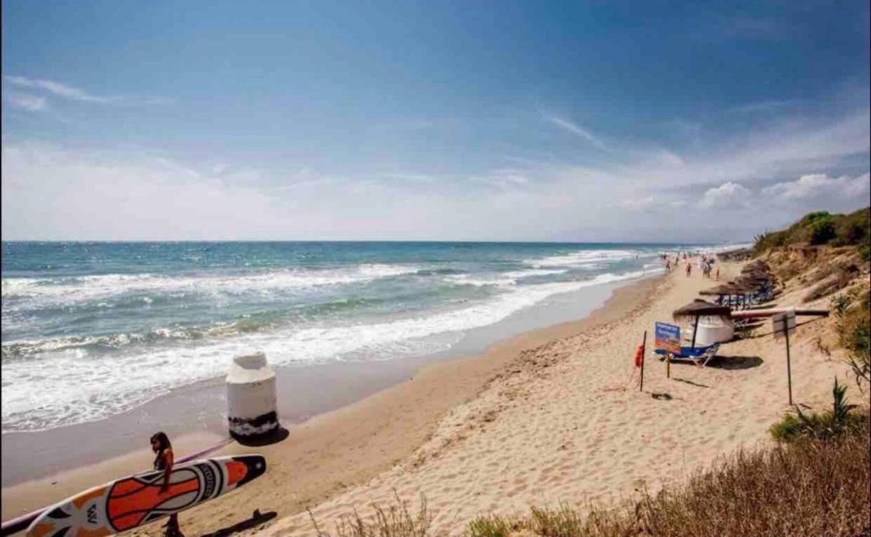 Luxury Beach Side Apartment In Marbella Playa Extérieur photo